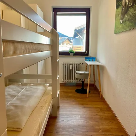 Bergfrei - Mit Hallenbad Und Sauna 博尔斯特尔朗